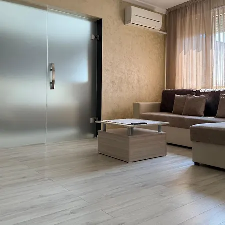 Dani Apartamento Veliko Tárnovo